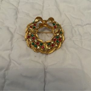Lia Vintage Christmas Wreath Brooch, Very Nice Condition